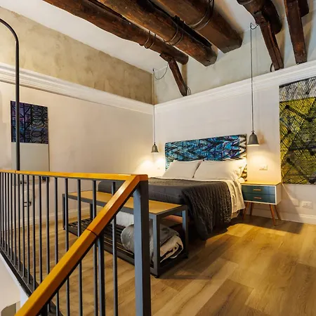 ベッド・アンド・ブレックファスト The Dante House By House In ナポリ