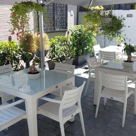 Il Borghetto House Grey Neapel