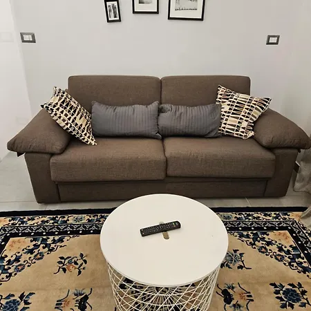 Charlotte House Apartment *