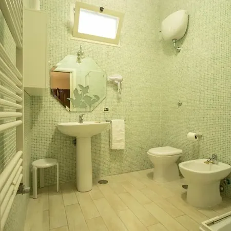 Apartment Nest Near Metrostop Naples