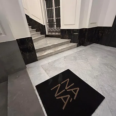 Guli Luxury * Naples