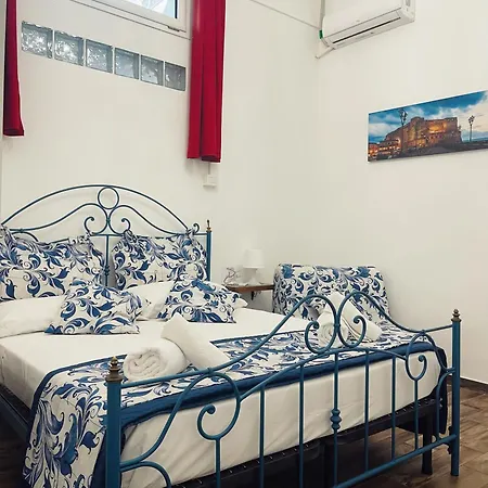 Domus Carbonari Apartment Naples