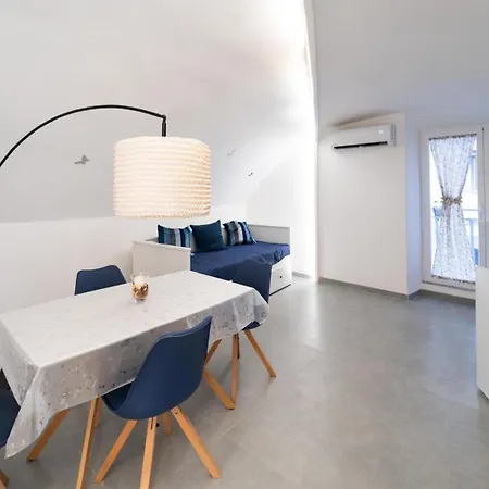 Apartment Benvenuti A Casa Naples