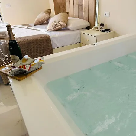 Bed & Breakfast Lovedream