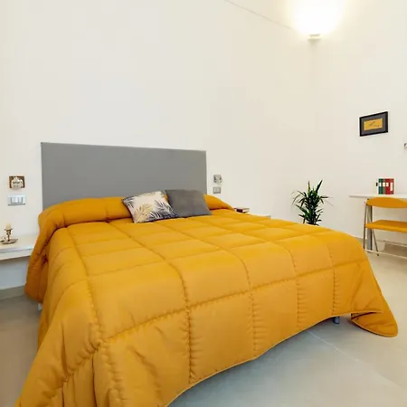 Il Tesoro Smart & Nápoles