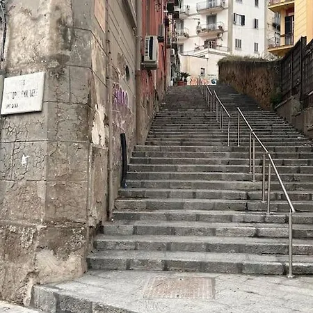 Appartamento Intero - Chiaia *