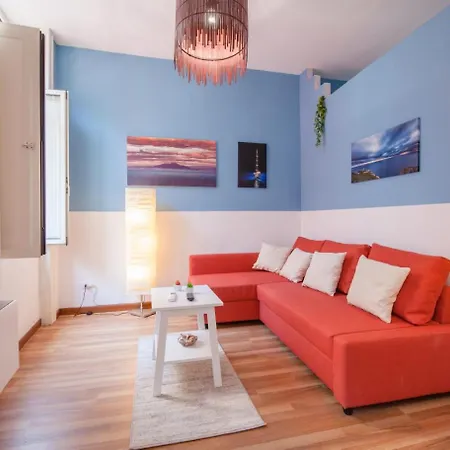 Apartment La Casetta Di Antonella Centro Storico Chiaia Naples