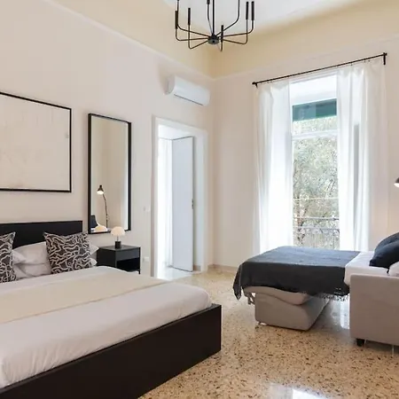 The Shelter 5 Apartment Naples