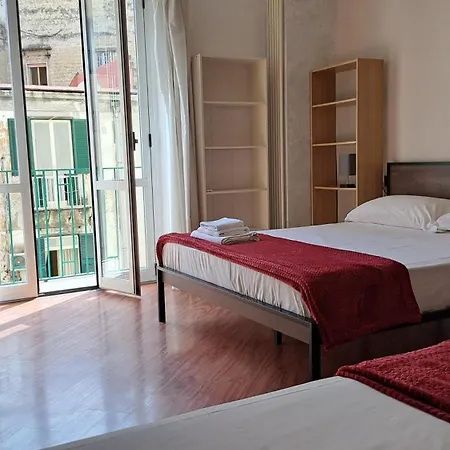 Apartment Trinita' Maggiore Home/ Historic Center