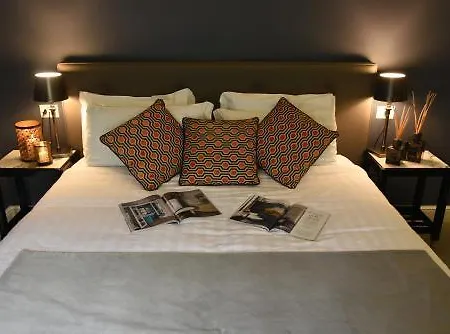 Boutique Metro 900 Hotel 4*