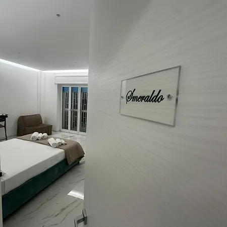 Emerald * Neapol
