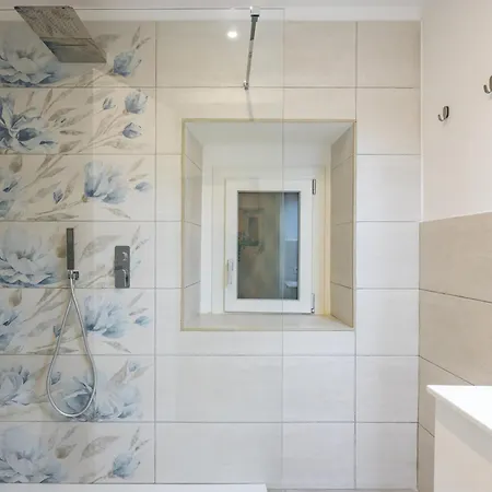 Apartment Maison Emanuele Double Naples