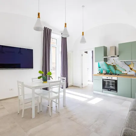 Apartment Maison Emanuele Double Naples