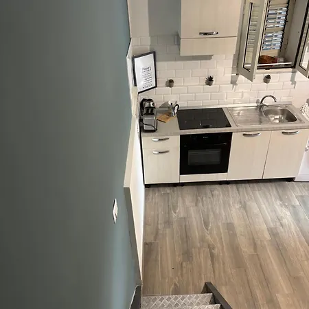 Apartment Hub Borgo San Domenico Naples