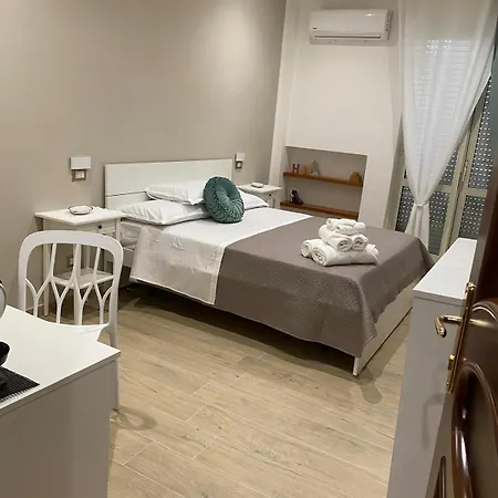Civico 22 Silvestre Bed & Breakfast *