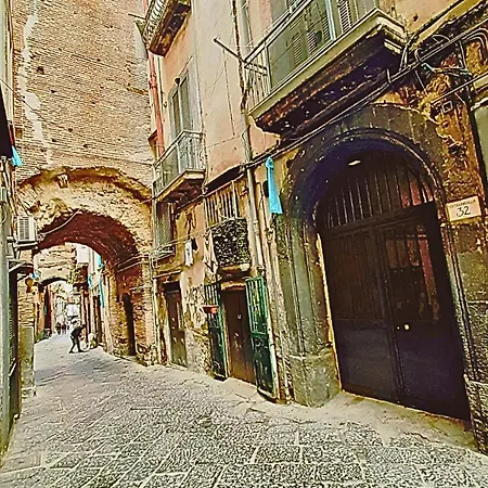La Stanza Di Daria - Un Nido Silenzioso Nel Cuore Del Centro Storico * Naples