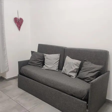 Na' Stanza In Piazza * Napoli