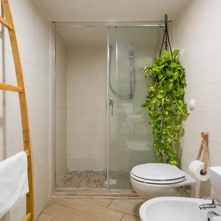 I Colori Del Golfo Historical Centre Apartment *