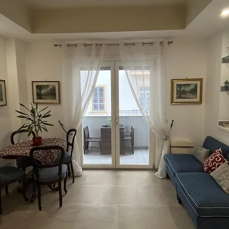 Penny Black Naples