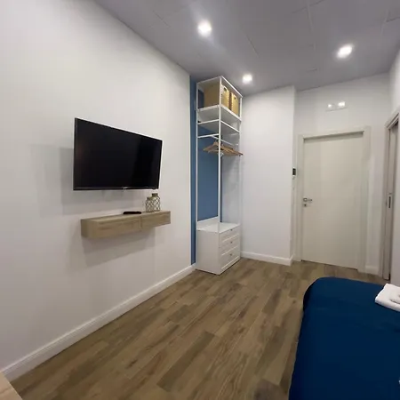 Guest house Aura *