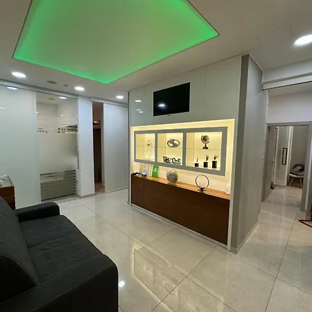 Appartamento House Moni