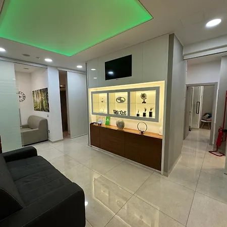 Appartamento House Moni