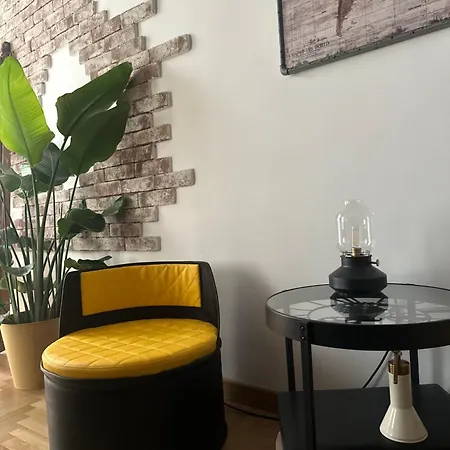Delta Urban Loft Apartment *