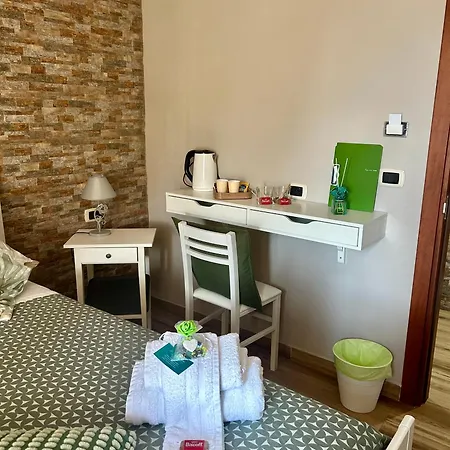 Le Stanze Di Megaride Guest house