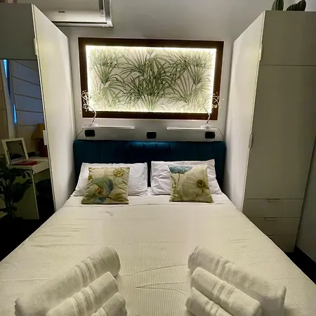 Re Ferdinando Mergellina Apartment *