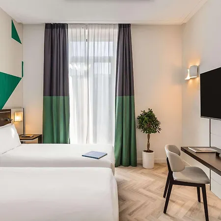 Mercure Centro Angioino Szálloda 4*