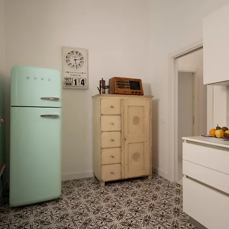 Chiaia Luxury Apartment Naples
