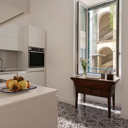 Apartment Chiaia Luxury Naples