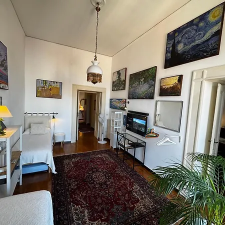 Interno 12 * Неаполь