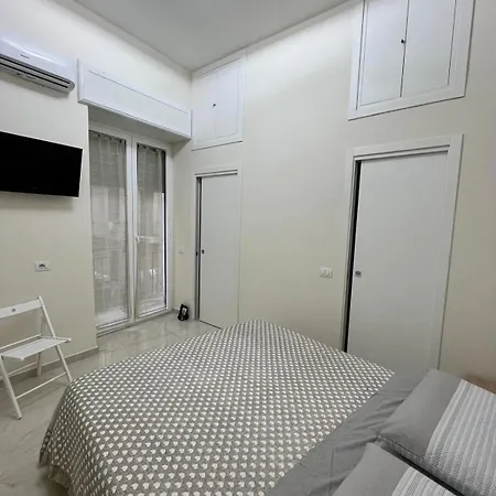 Apartment Brancaccio's House 2 0 *