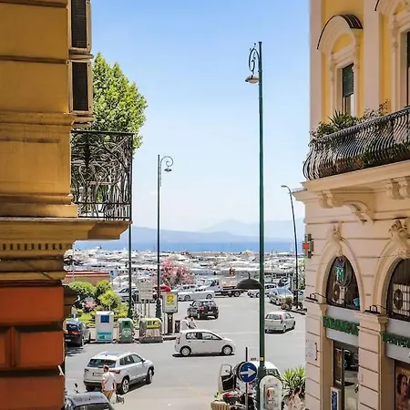 Casa Alfredo Mergellina Sea&city Hébergement de vacances *