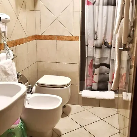 Ginevra 2 2* Nápoles
