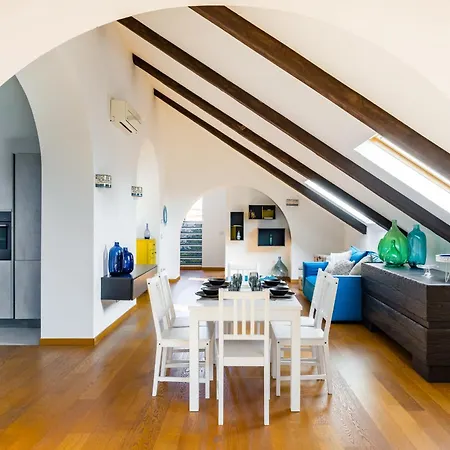 Un Terrazzo Panoramico Su By Wonderful Italy Apartment Naples