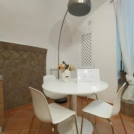 New Generation Chiaia Apartment