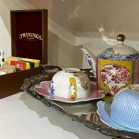 Residenza San Teodoro Chiaia Dimora Storica Apartamento *
