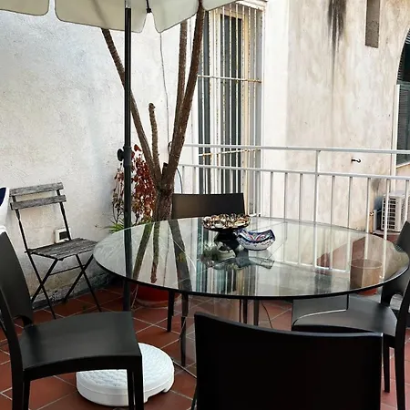 Residenza San Teodoro Chiaia Dimora Storica *
