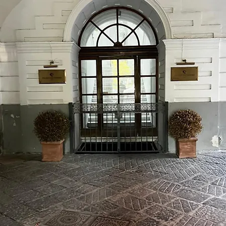 Residenza San Teodoro Chiaia Dimora Storica *