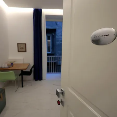 Relais Santa Lucia Sul Mare, * Napoli