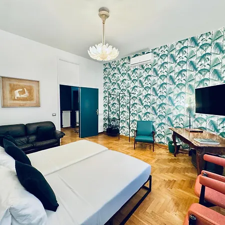 Appartamento Alma De Toledo Design Plebiscito Napoli