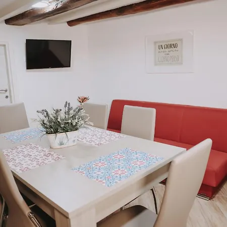 Bed & Breakfast Donna Sofi *
