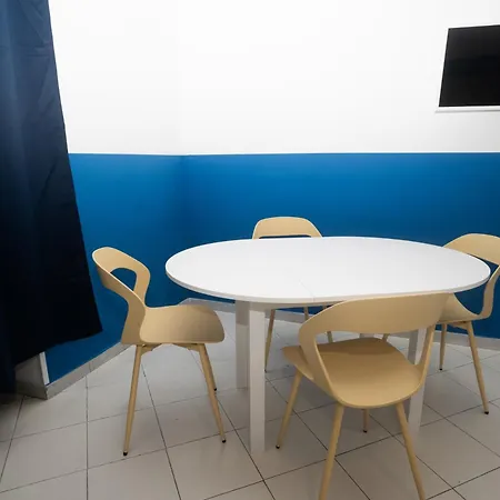 Flyresidence Garibaldi Naples