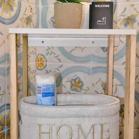 Spaccanapoli 3min - Charming Typical Flat *