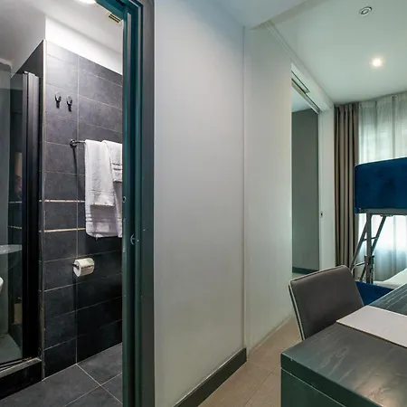 Golden Hotel 3*