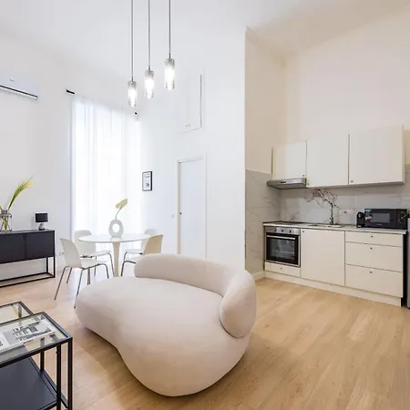 Blu By Napoliapartments * Naples