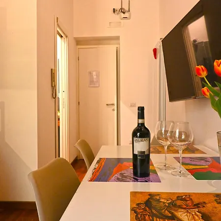 Apartment La Casa Di Apollo Naples