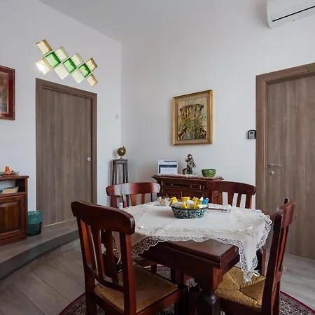 Il Sogno Di Partenope By Rosa Loporchio Bed and breakfast